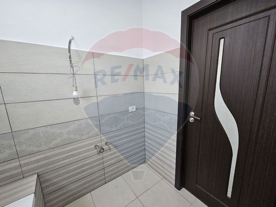 5 room House / Villa for sale