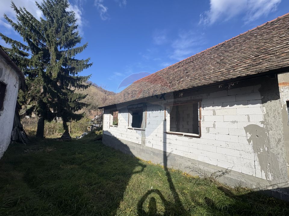 Casă noua in Biertan