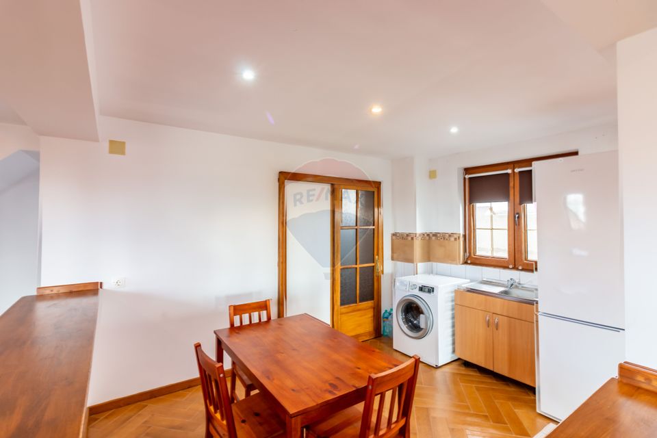 Casă finalizată, 278 mp teren 2305 mp Pleașa, Bucov, Ploiesti