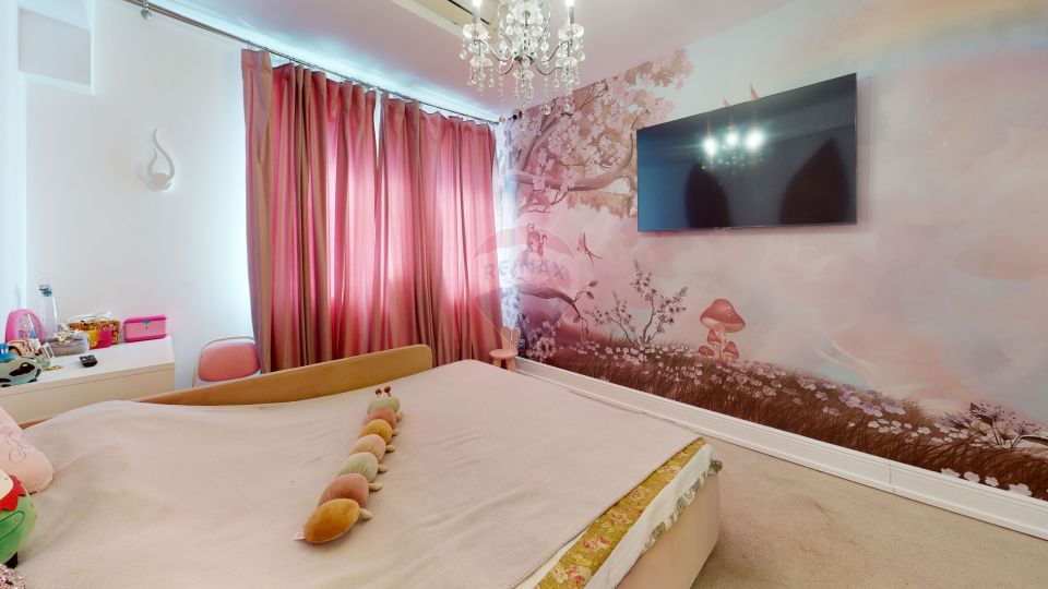 Vila in complex rezidential, multiple locuri joaca & piscina