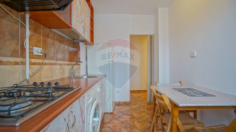 Apartament cu 2 camere, Centrul Civic, Brasov