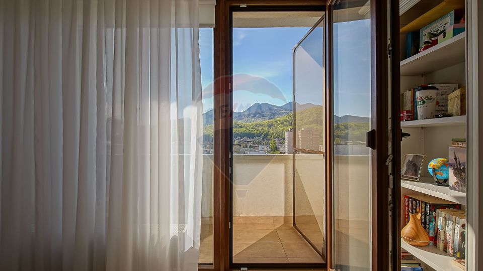 5 room Apartment for sale, Noua area