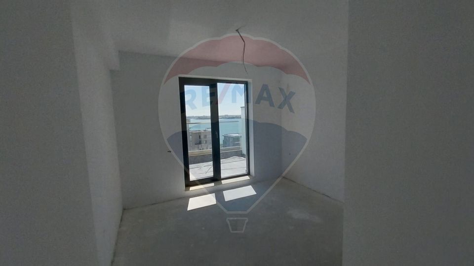 Apartament cu 4 camere de vanzare Bld. Mamaia