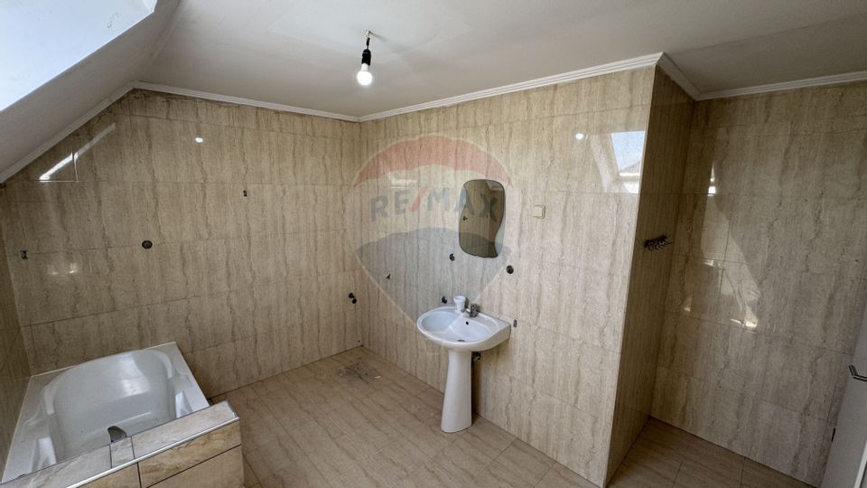 CASA DE VANZARA BAIA MARE ZONA LINISTITA