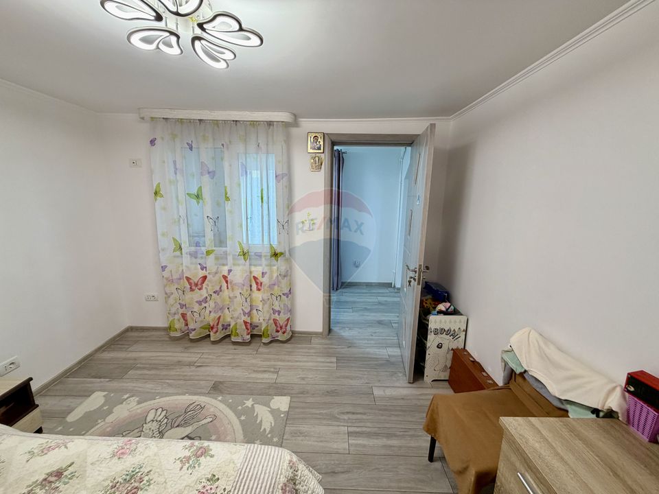 Casă / Vilă cu 4 camere de vânzare în zona Central