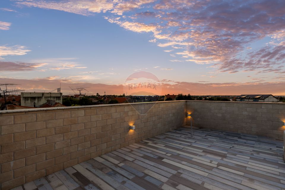 Penthouse unic pe două niveluri - saună și bucătărie exterioară