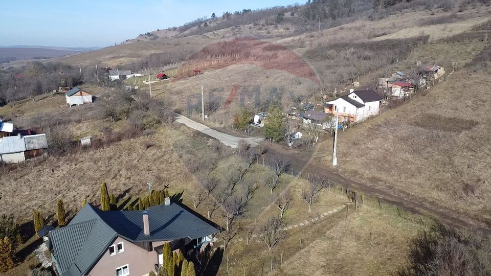 Land 1,430sqm Fodora / Strada Principala