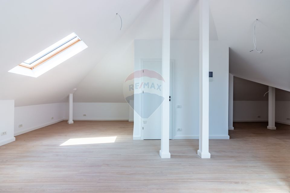 Villa 6 bedrooms | Generous Courtesy | Tunari - North