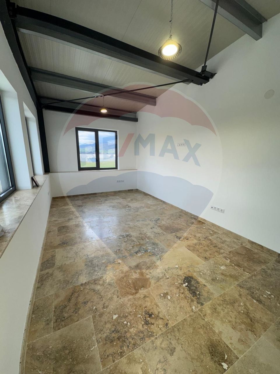 1,005sq.m Industrial Space for rent, Exterior Nord area