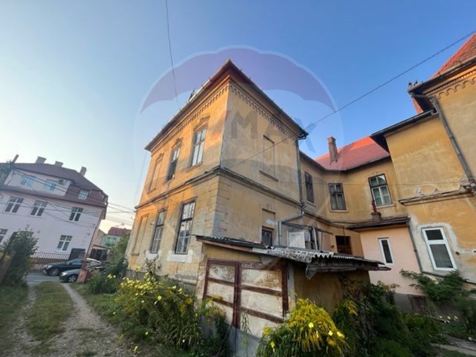 Apartament vila Gothic Revival, str. Banatului, nr. 5 Sibiu