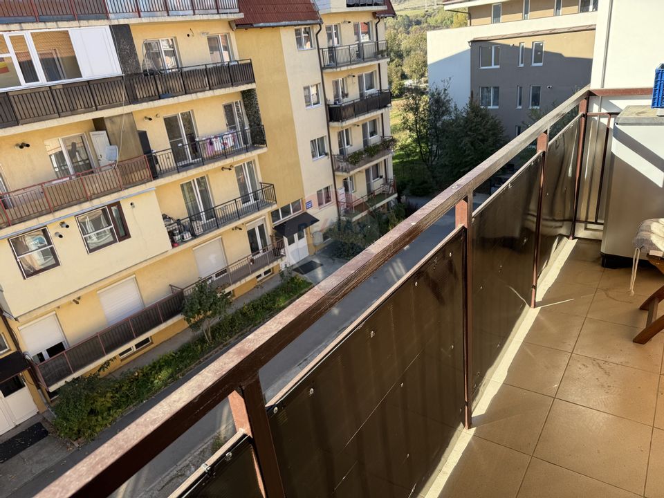 Apartament 4 camere zona Muzeul Apei, Floresti