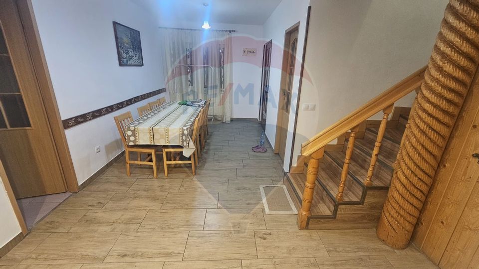 5 room House / Villa for sale