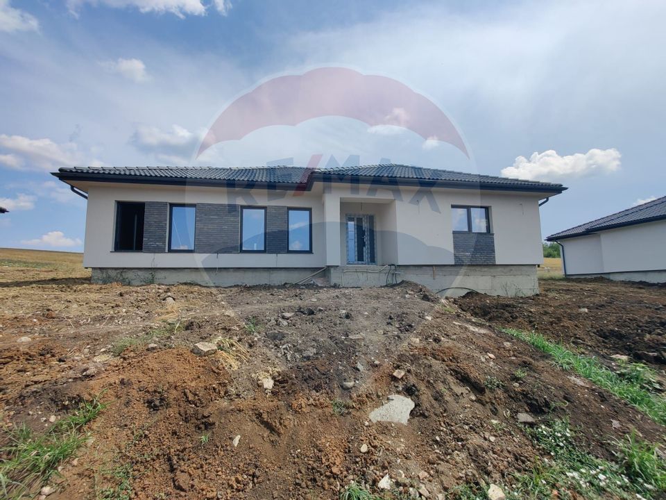 4 room House / Villa for sale