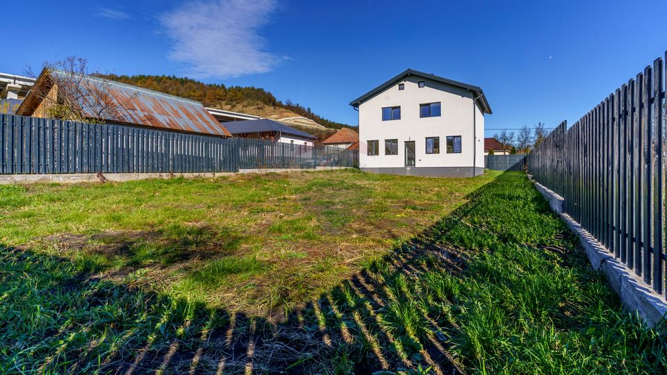 COMISION 0% - Casă / Vilă cu 5 camere de vânzare in Sânpaul, Cluj