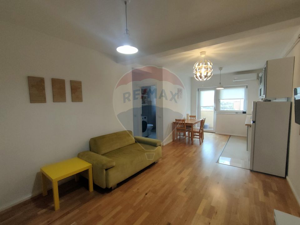 Apartament cu 3 camere de vanzare