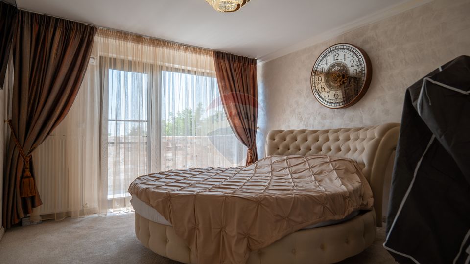 Vanzare Vila de Lux - Oază de Eleganță și Confort, Piscina, Giurgiu