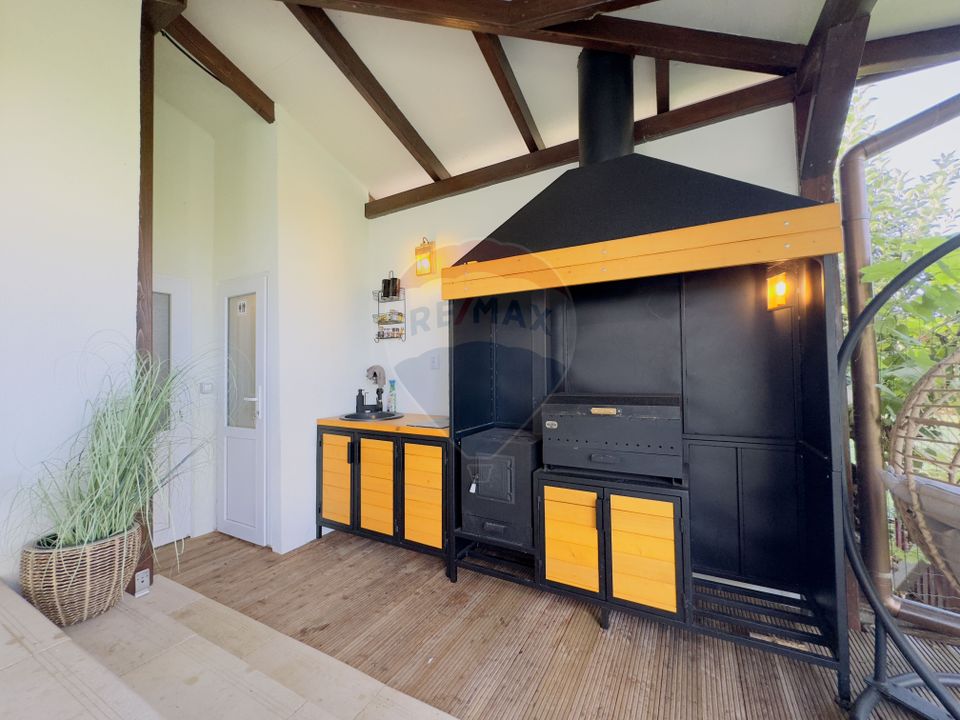 Casă / Vilă 5 camere,piscina Cart.Orizont 2 zona Metropolitana Oradea