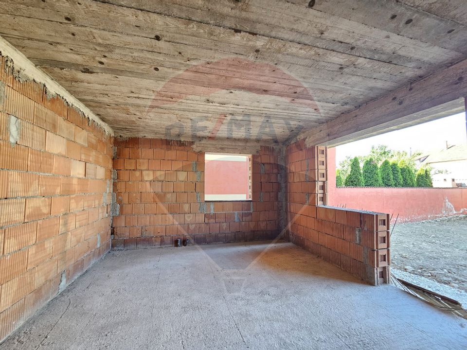 Casa noua de vanzare