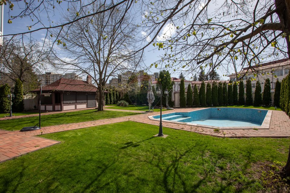 20 room House / Villa for sale, Ultracentral area