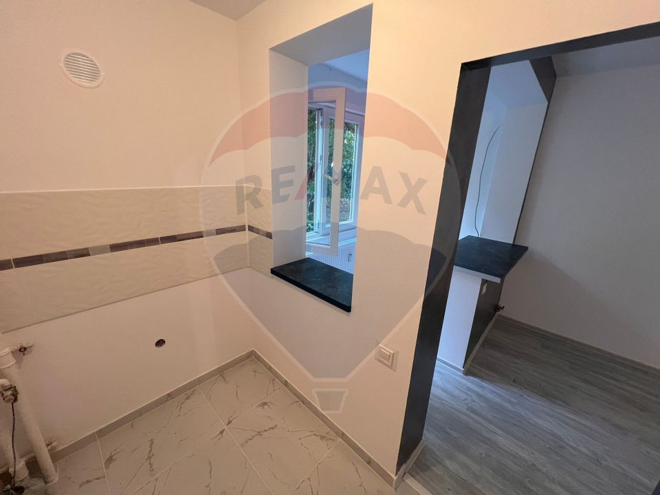 Detached Studio for Sale in Drumul Taberei - Metro