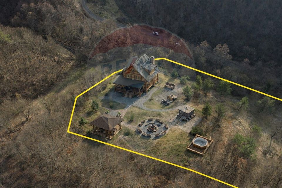 Poiană pentru cabana de vanzare intravilan Coas