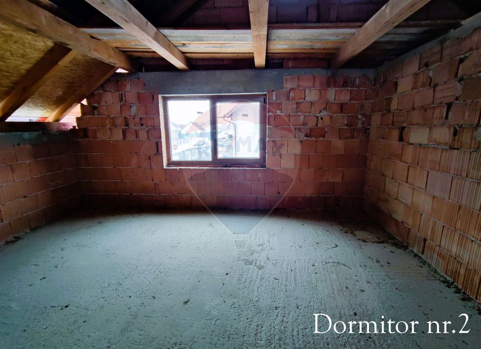 4 room House / Villa for sale