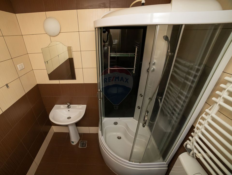 21 room Hotel / Pension for sale, Calea Romanului area