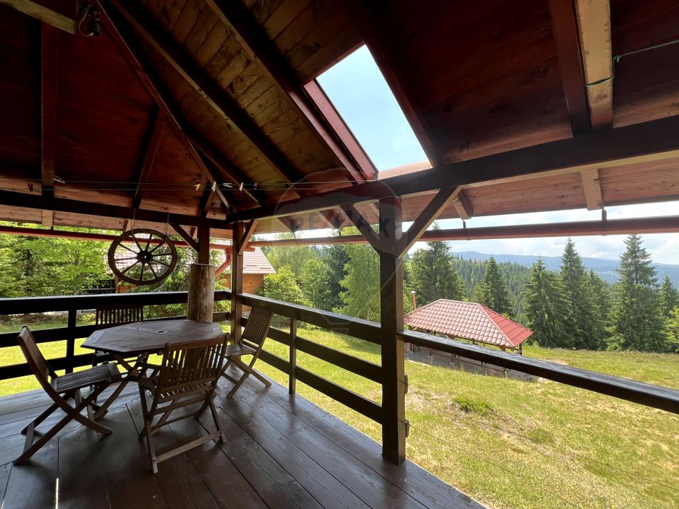 Casă de vacanță, de vânzare, pretabilă locuință sau afacere hotelieră