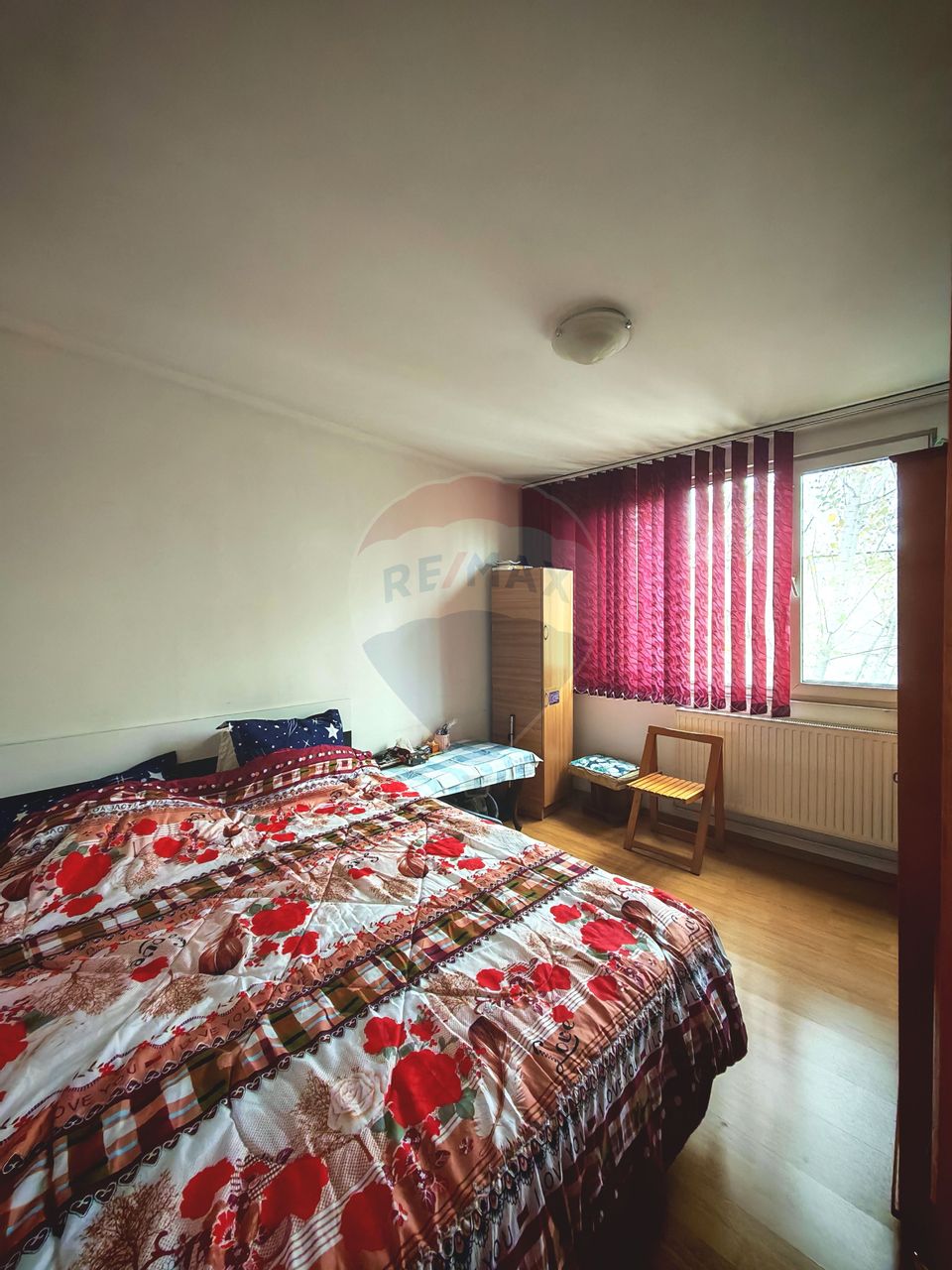 Apartament cu 2 camere -  zona P-ta Resita