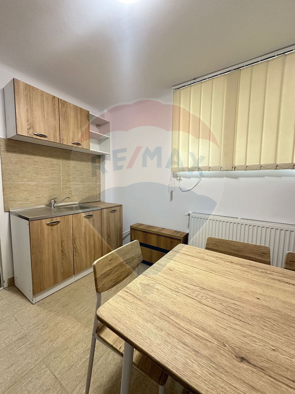 Apartament de închiriat, 1 Cameră - Aproape de UMFCV