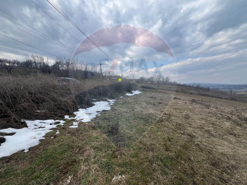 Land 4,008sqm Dumbraveni / Strada Principala