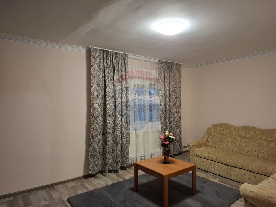 Apartament cu 2 camere, decomadat, de închiriat în zona Aradul Nou
