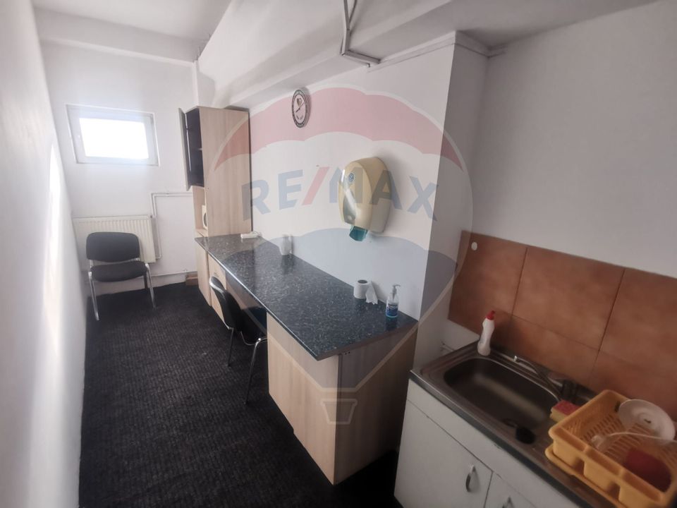 450sq.m Industrial Space for rent, Depozitelor area