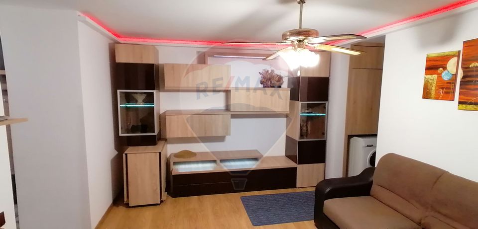 Apartament cu 3 camere de inchiriat in zona Manastur