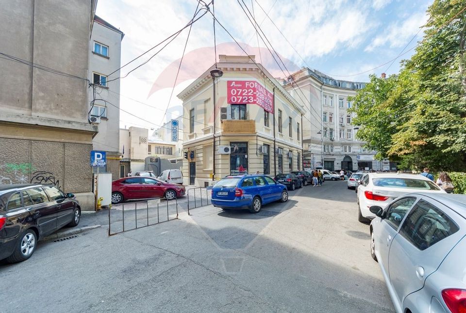 100sq.m Commercial Space for rent, Lipscani area