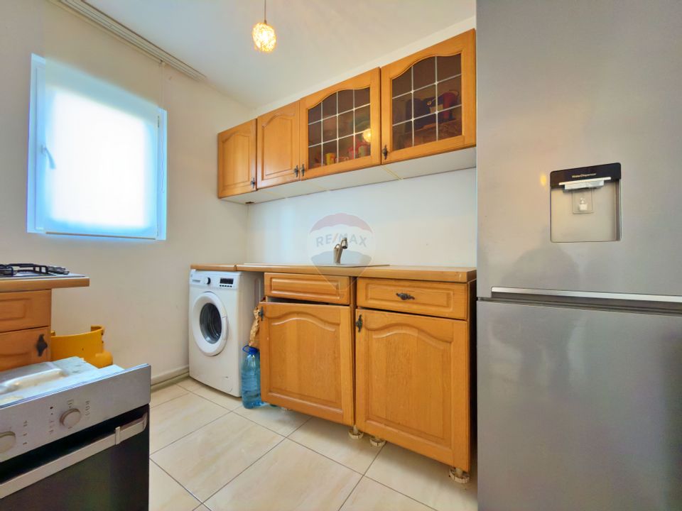 Casă cu 5 camere de vânzare în zona 3 Insule, Arad