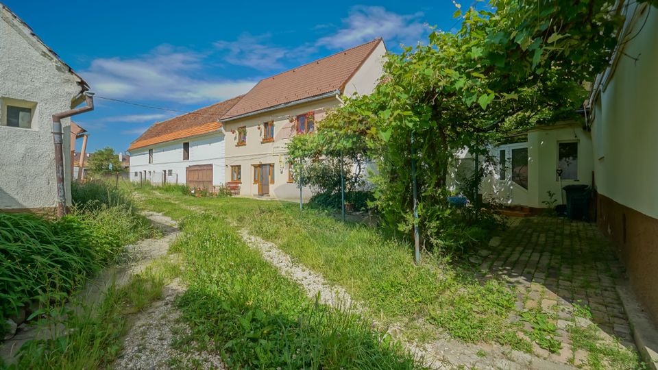 Cristian, locuinta saseasca, curte comuna