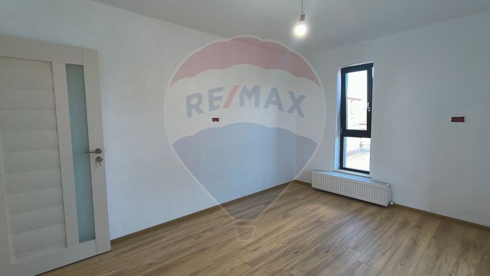 4 room House / Villa for sale, Port area