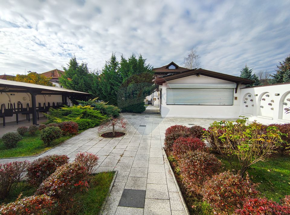 Două vile de patrimoniu, restaurate integral, cu farmec interbelic