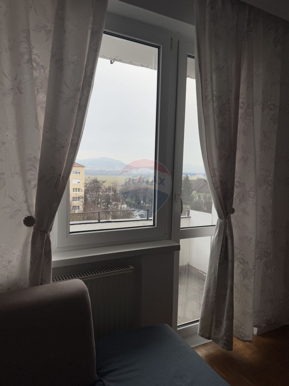 Apartament luminos cu priveliște superbă!