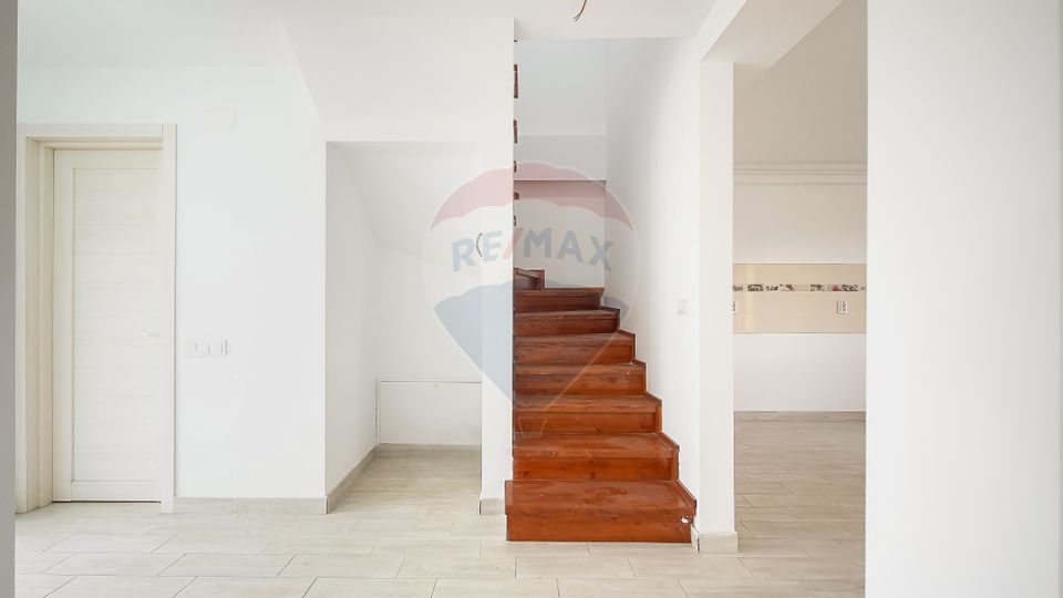 Comision 0 | Casă înșiruită de vânzare în Sânpetru