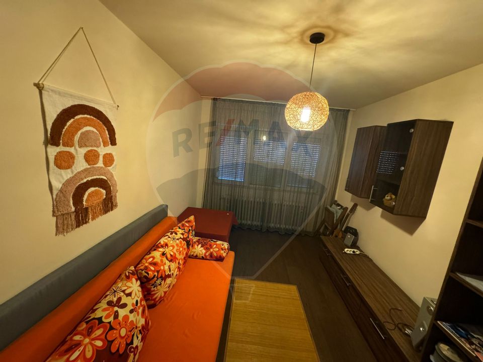 3 room Apartment for rent, Republicii area