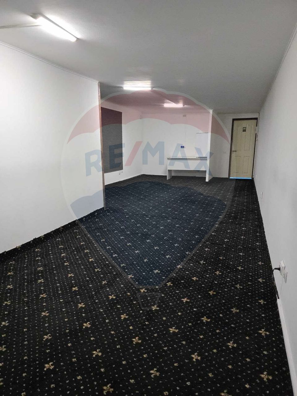 Spațiu de birouri/comercial de 45mp de închiriat în zona Nicolina