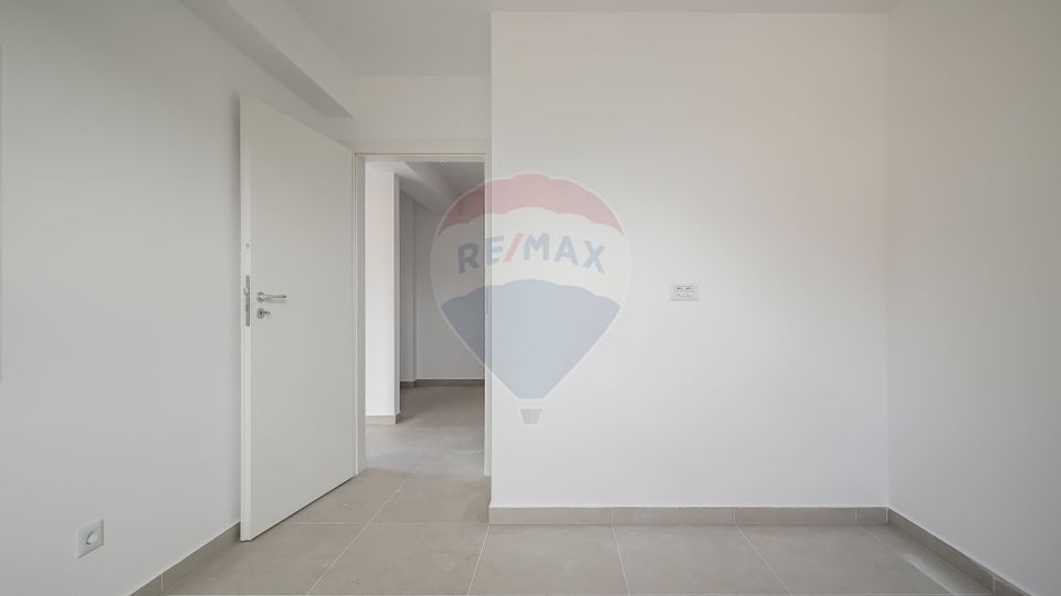 ! VANDUT ! Apartament 2 camere predare în maxim doua luni, Brașov