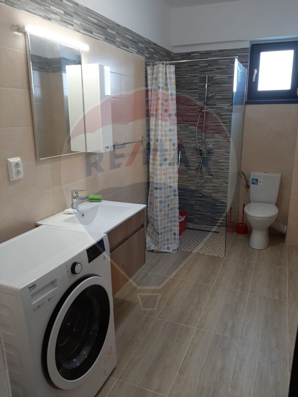 Apartament cu 2 camere de vânzare în zona Bariera Valcii