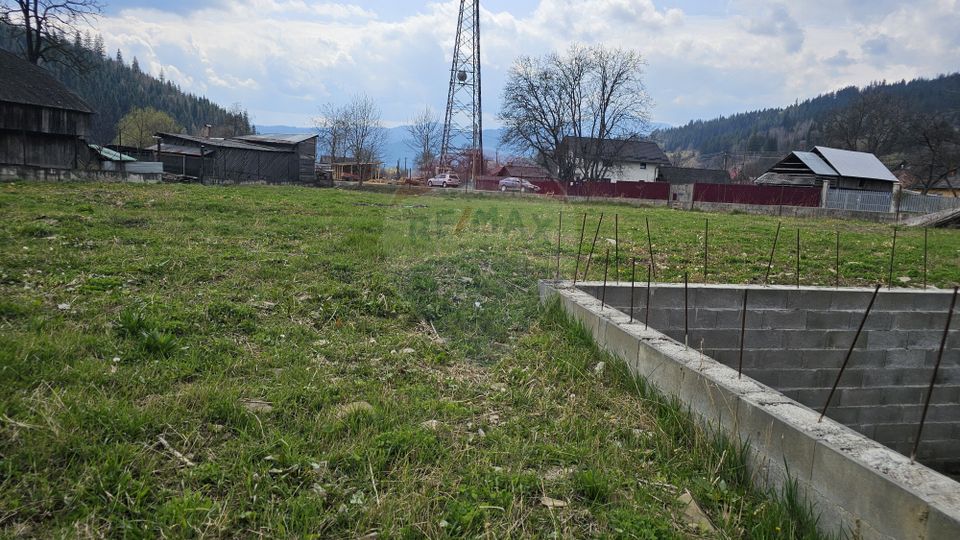 Land 1,520sqm Hangu / Strada Principala