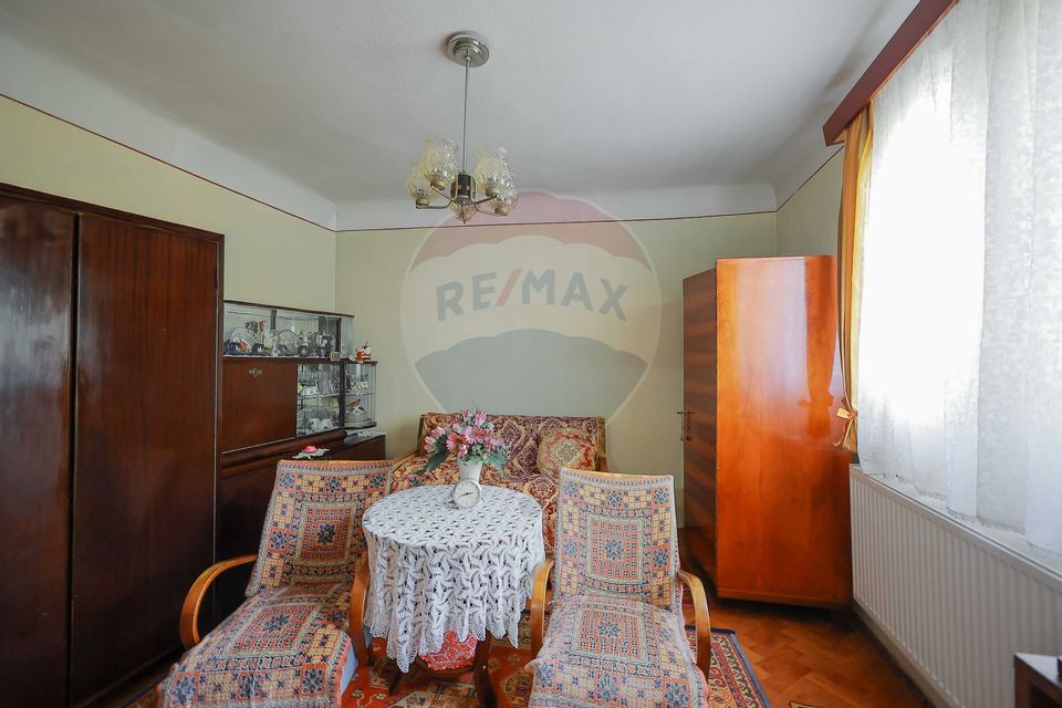 Casă cu 2 camere de vânzare în zona Ioșia Strada Arțarilor