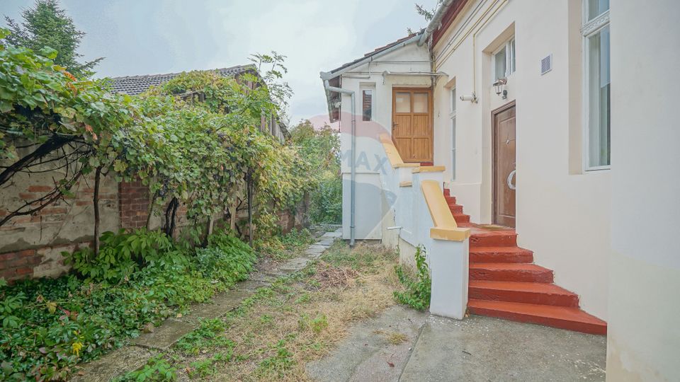 REZERVAT! Apartament 3 camere, în vilă, cu grădină proprie