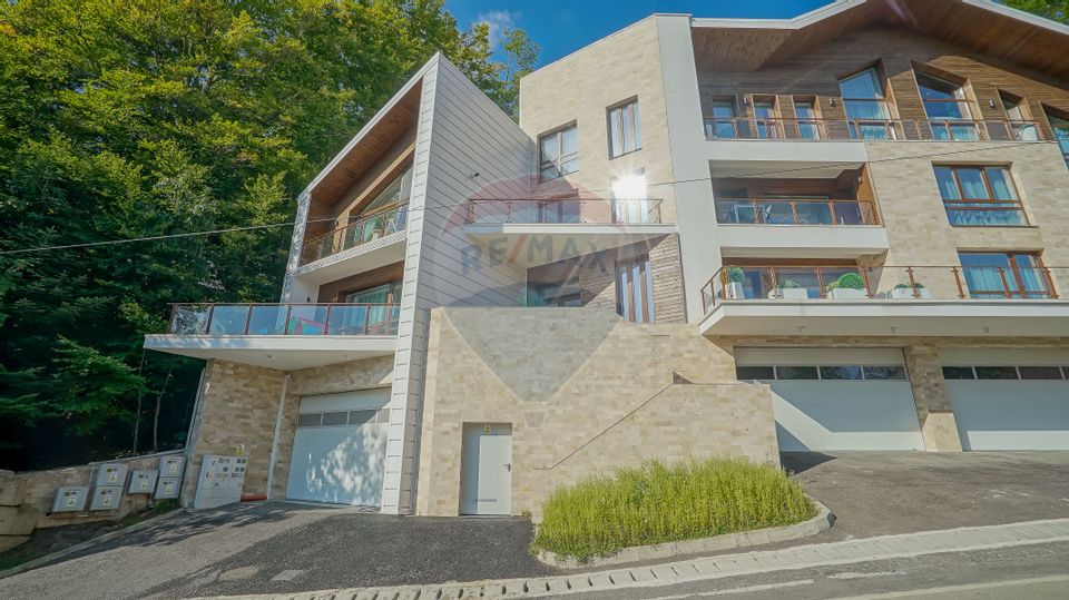 THE ROCK PENTHOUSE | DOUA NIVELURI | PANORAMA | LANGA PARTIE SINAIA