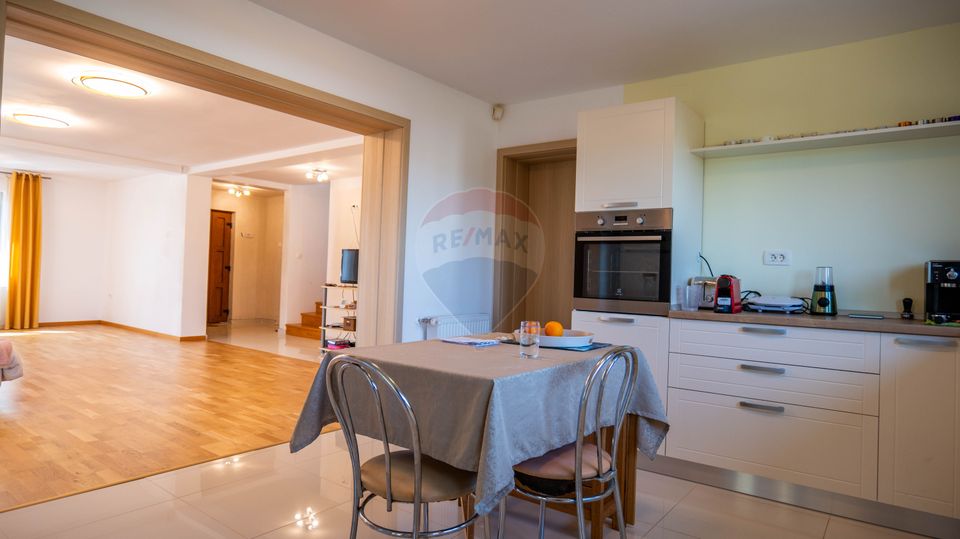 Branesti - vanzare vila deosebita cu 4 camere- Autostrada Soarelui